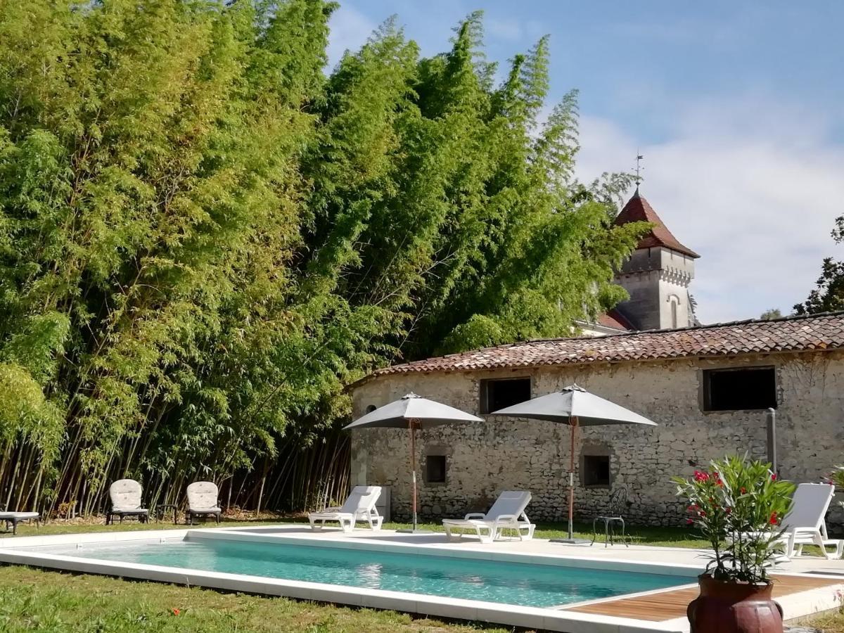 Chateau Des Salles Saint-Fort-sur-Gironde 외부 사진