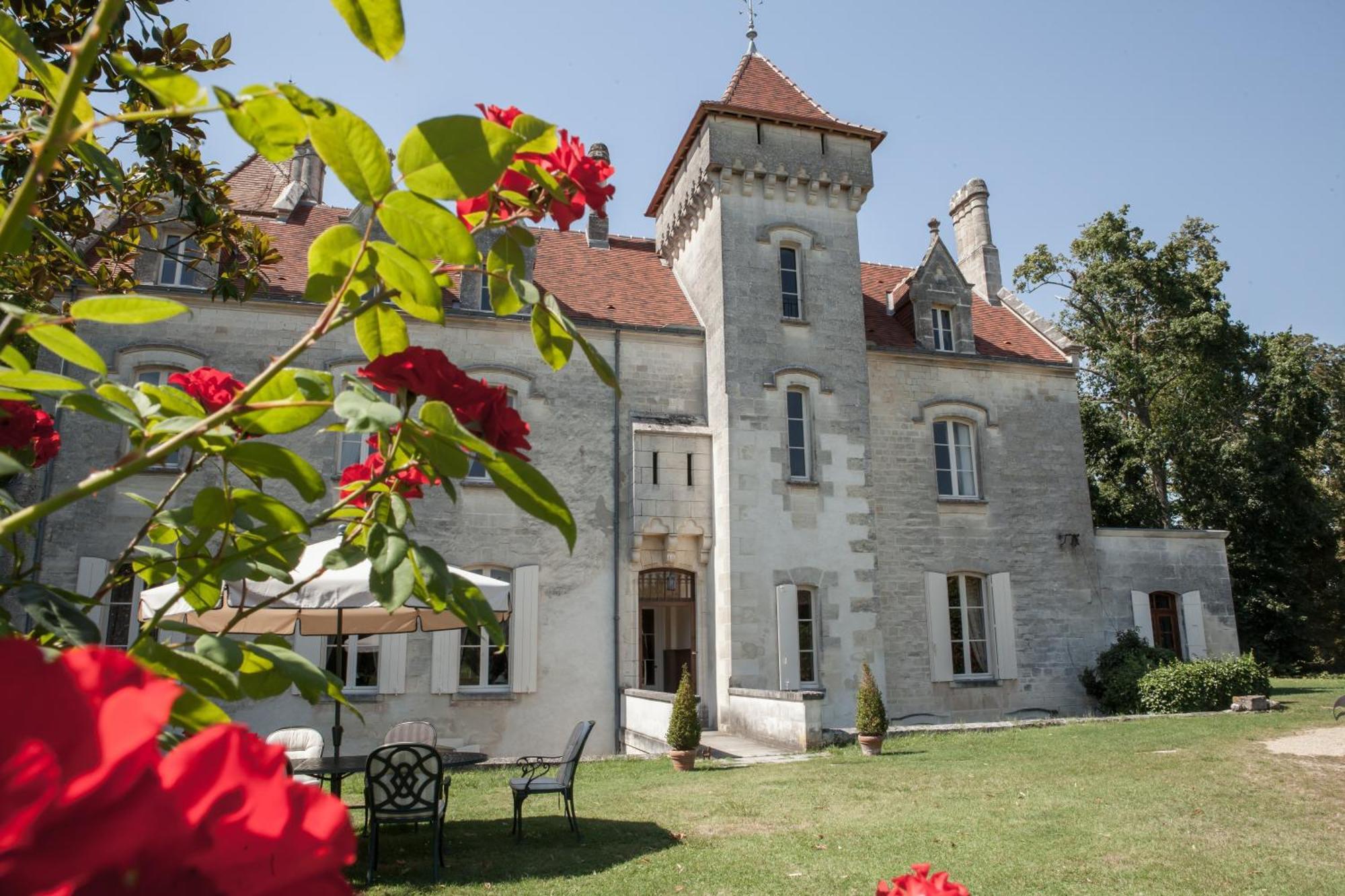 Chateau Des Salles Saint-Fort-sur-Gironde 외부 사진