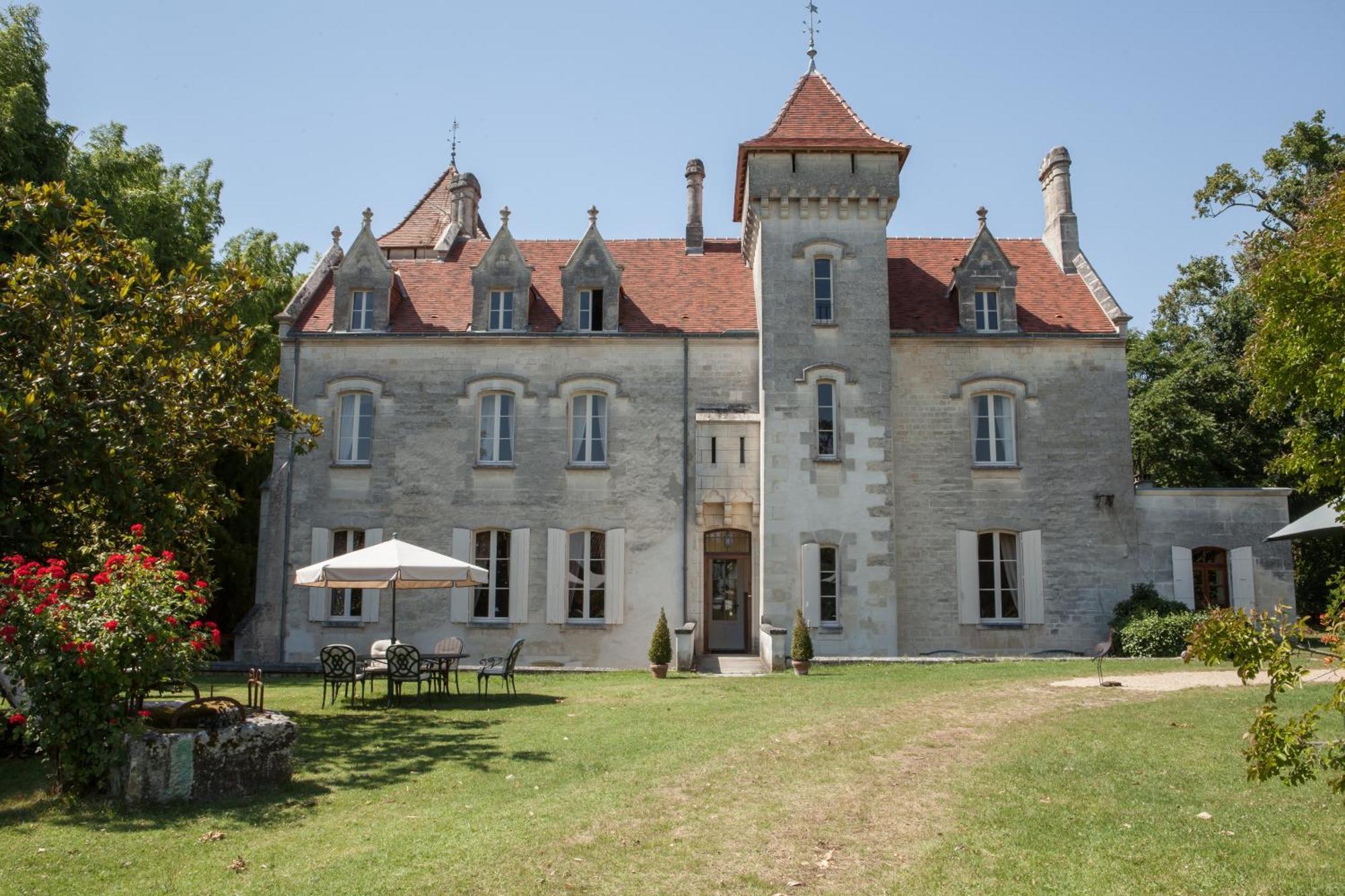 Chateau Des Salles Saint-Fort-sur-Gironde 외부 사진