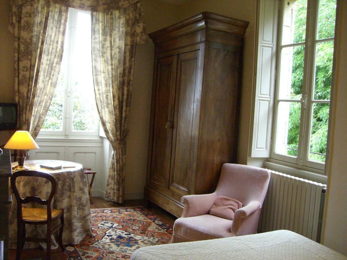 Chateau Des Salles Saint-Fort-sur-Gironde 외부 사진